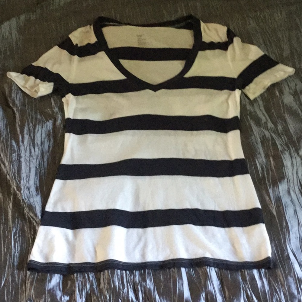 GAP size M shirt